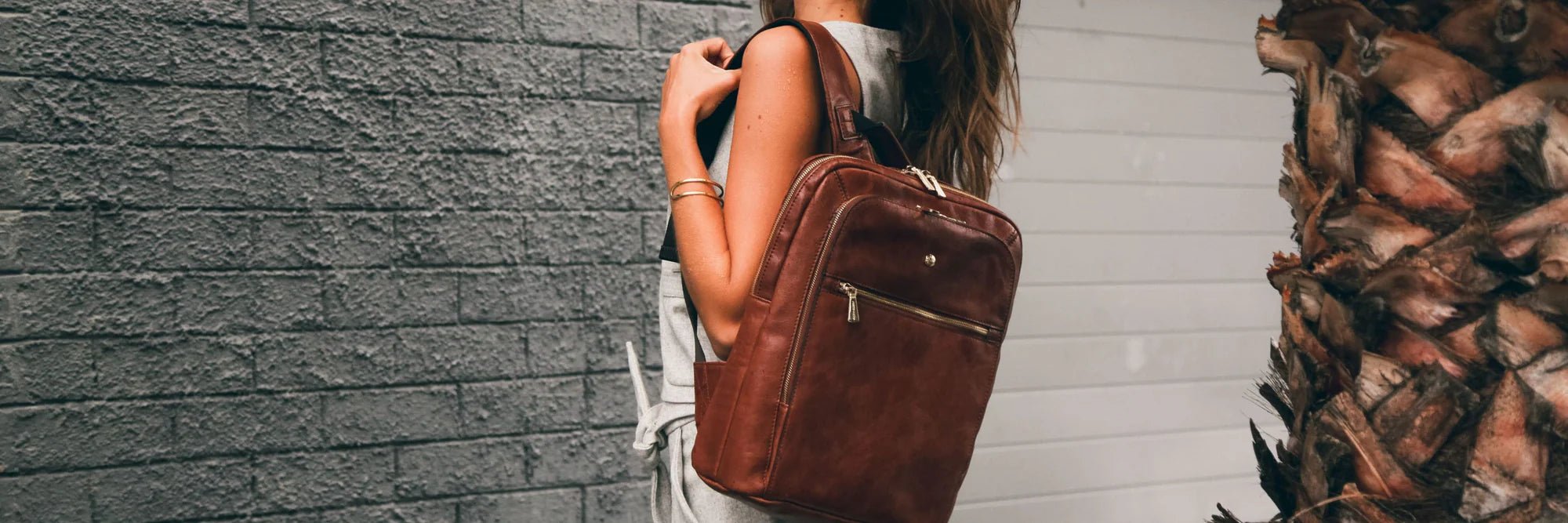 What Makes a Leather Backpack Ideal for Everyday Use?