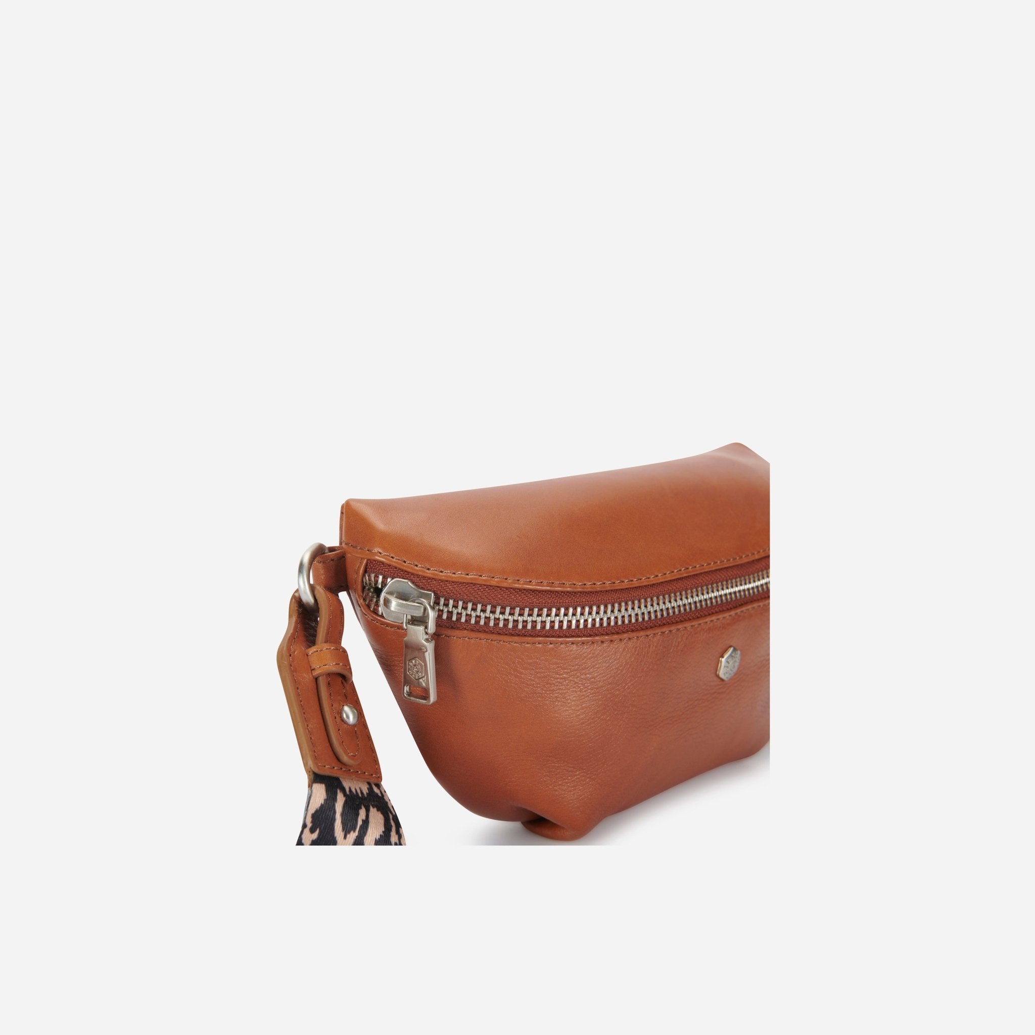 Slim Ladies Leather Waist Bag,Waistbag,Jekyll & Hide,Tan,,